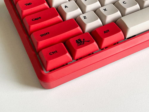 指尖上的江湖 黑爵鏢人定制版機(jī)械鍵盤(pán)與獨(dú)特手感奶油軸體驗(yàn)